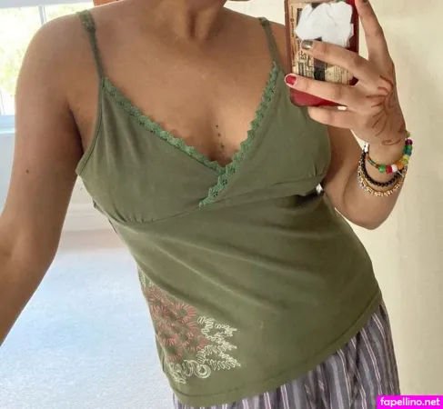 Tara Vellani OnlyFans Thumbnail #djAIVs0l0I