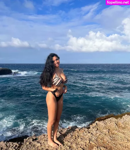 Tara Yazdi OnlyFans Thumbnail #CRv7jR7Fxo