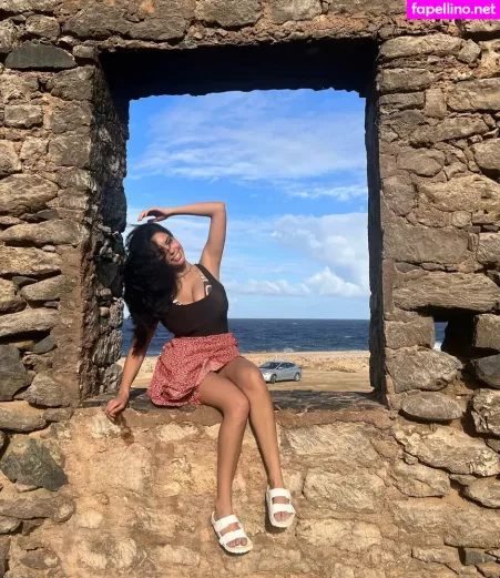 Tara Yazdi OnlyFans Thumbnail #nIgslZwERM
