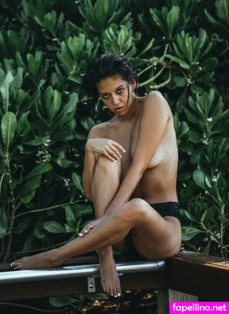 Tara Yochum OnlyFans Thumbnail #jGTAQBs7xn