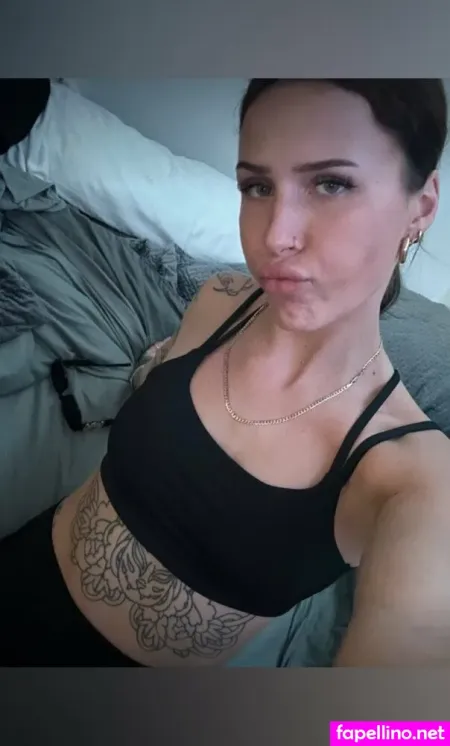 Taragracex OnlyFans Thumbnail #0OekemEXaH