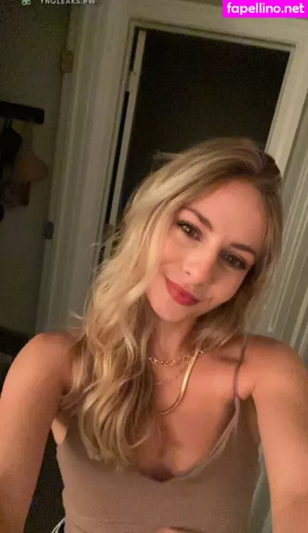Tarah Kayne OnlyFans Thumbnail #AwlUAC4oN1