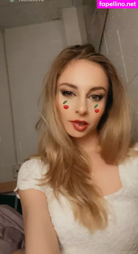 Tarah Kayne OnlyFans Thumbnail #tAV4vCSX64