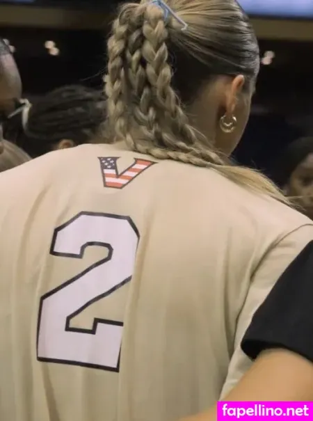 Taryn Dewese OnlyFans Thumbnail #KyEAkStCX7