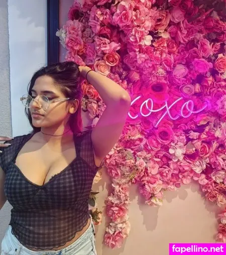 Tarynval OnlyFans Thumbnail #mNe7BgrFb0