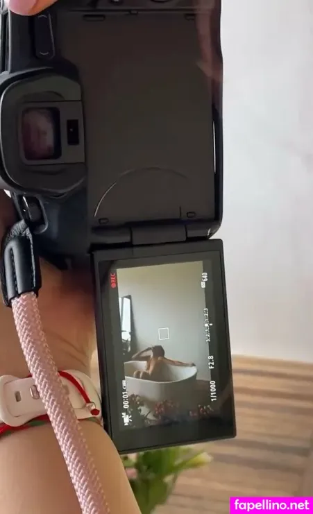 Tasama Fox OnlyFans Thumbnail #2GDNLuygTq