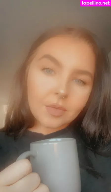 Tashag18 OnlyFans Thumbnail #9YQfV9tK5p