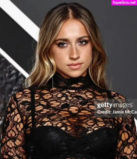 Tate Mcrae OnlyFans Thumbnail #e13blGH1Er