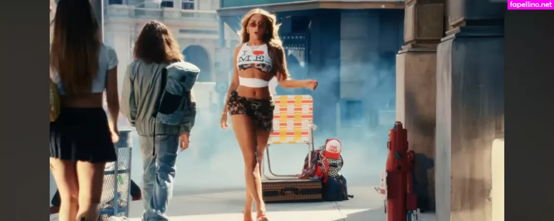 Tate Mcrae OnlyFans Thumbnail #vfcRleGbY6