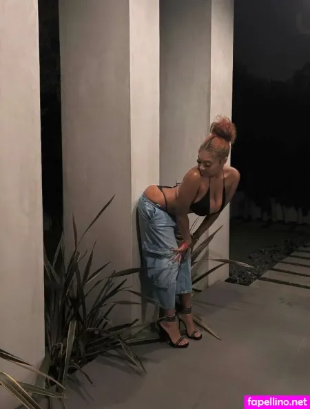Tati Monaaee OnlyFans Thumbnail #s4F6o7wxXx