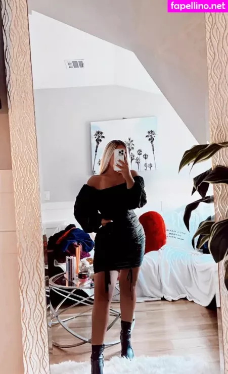 Tatiana Gianacopoulos OnlyFans Thumbnail #X82d1ByNy6