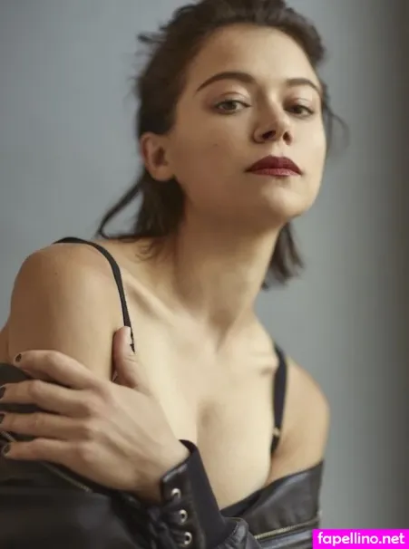 Tatiana Maslany OnlyFans Thumbnail #casvqIc9QR