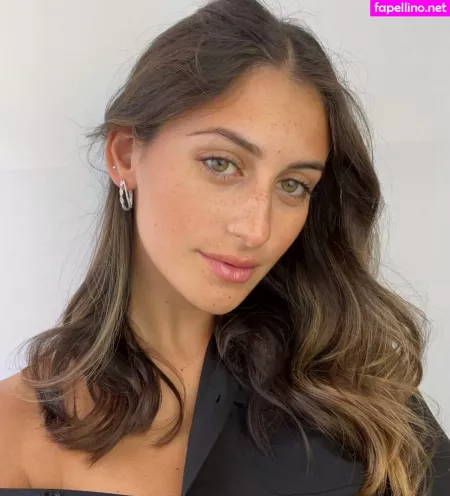Tatiana Schwartz OnlyFans Thumbnail #j2j6GdKrbo