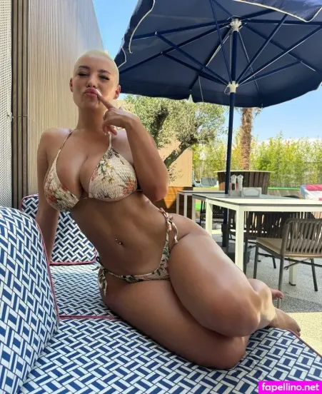 Tatiana Suciu OnlyFans Thumbnail #4OKAzeYYtC