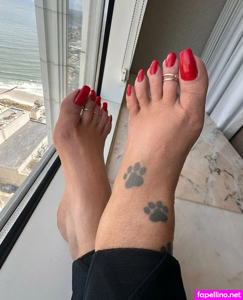 tatiana.naughty.toes, tatianasnaughtytoes Nude Leaked OnlyFans Photo #3HWxCuHF1m