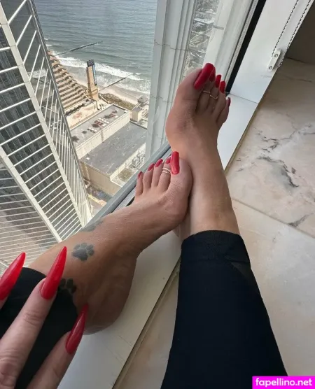 Tatianasnaughtytoes OnlyFans Thumbnail #wOtlRaOzlt
