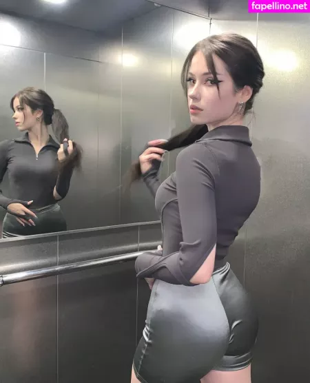 Tatianmi OnlyFans Thumbnail #3EuaYUU2pf