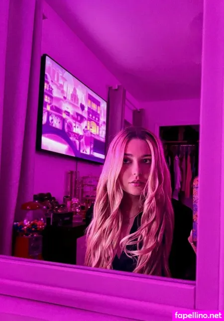 Tatisellsfree OnlyFans Thumbnail #C3vN4vaZe9