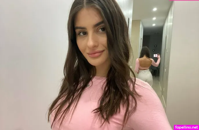 Tatiwantscoffee OnlyFans Thumbnail #MxDgr5hSNx