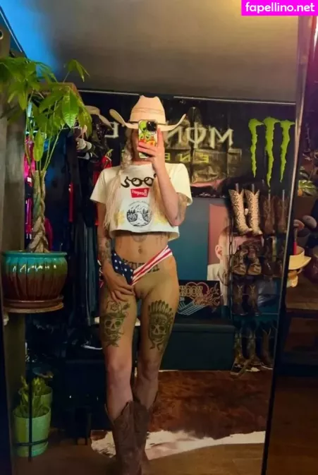 Tatted Lady OnlyFans Thumbnail #DLbb4QyWOe