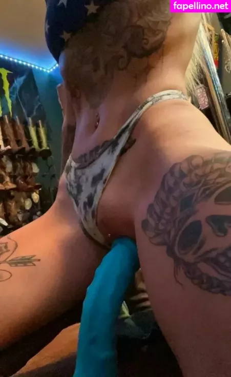 Tatted Lady OnlyFans Thumbnail #amzjWOwA5B