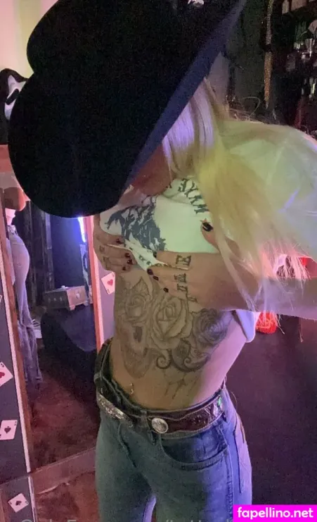 Tattedladyfree OnlyFans Thumbnail #DmAoBDpXx9