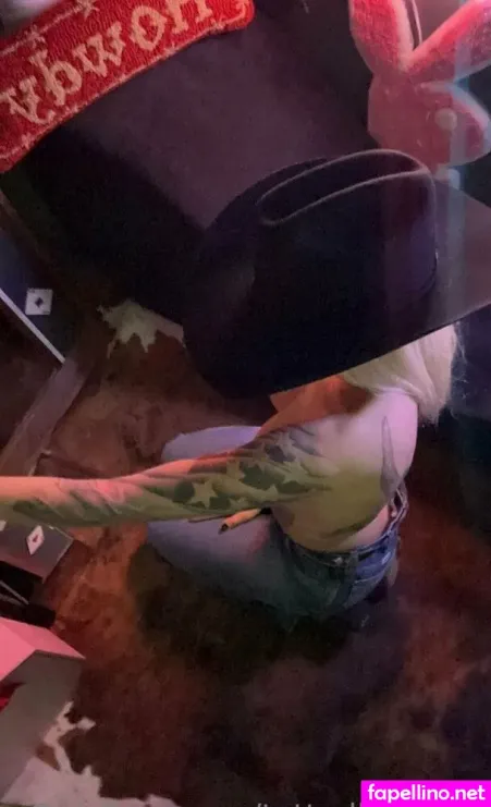 Tattedladyfree OnlyFans Thumbnail #NeapuWfT7p