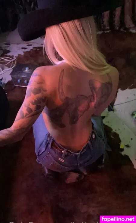 Tattedladyfree OnlyFans Thumbnail #UiljMmRHhU
