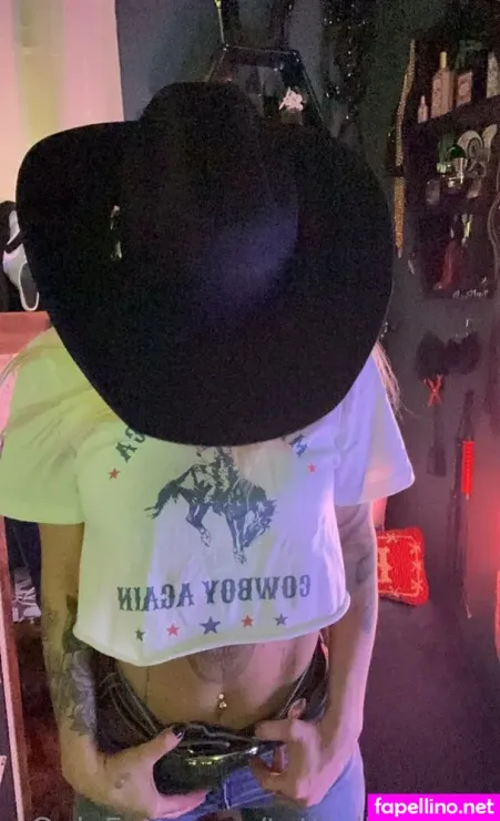 Tattedladyfree OnlyFans Thumbnail #Yi0v6VSD0V