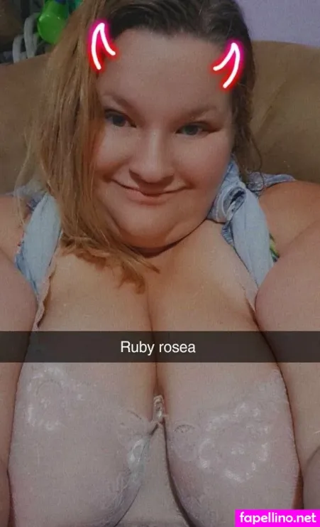 Tattedlezbabefree OnlyFans Thumbnail #4rwEvtWJJa