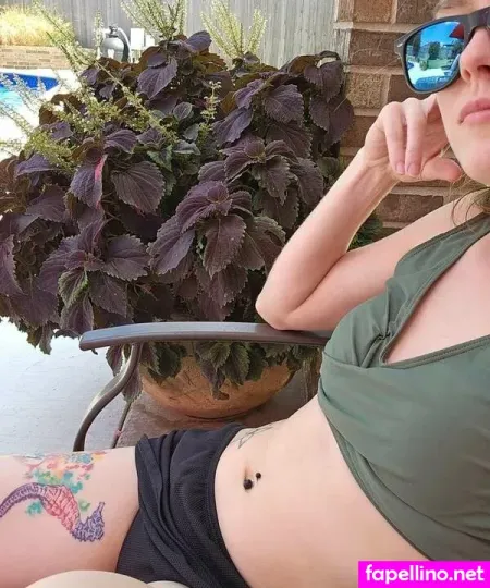 Tattedskinnymomma01 OnlyFans Thumbnail #oKXiRGPxXM