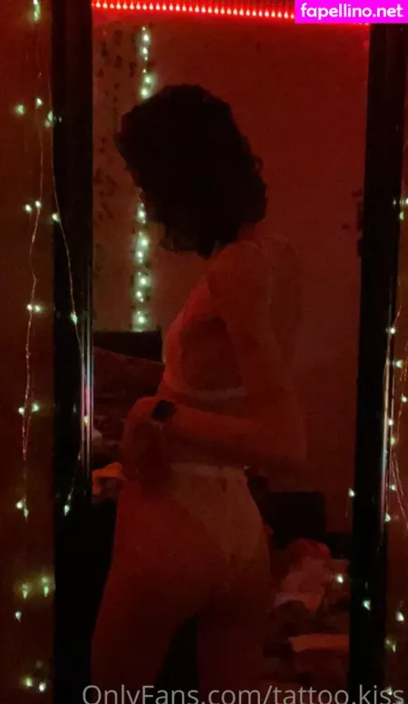 Tattoo Kiss OnlyFans Thumbnail #6qP1zxxmoh