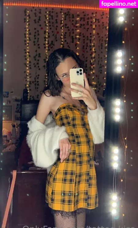 Tattoo Kiss OnlyFans Thumbnail #FbuqRLtwLW