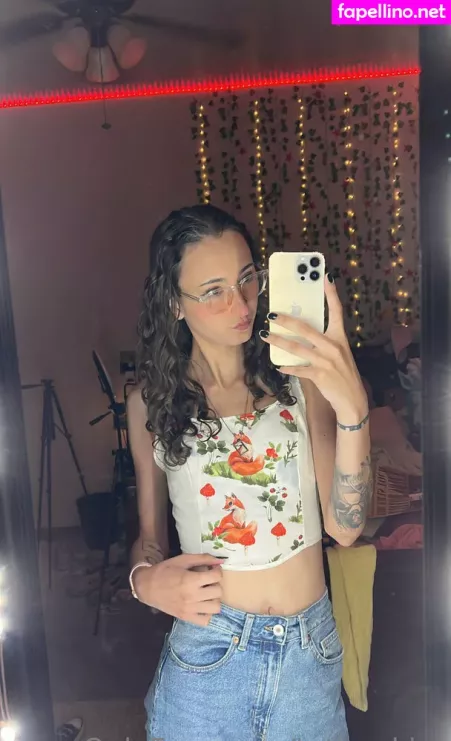 Tattoo Kiss OnlyFans Thumbnail #l5icDkWT9O