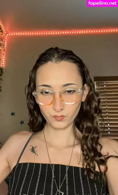 Tattoo Kiss OnlyFans Thumbnail #lL5Dqi96mT