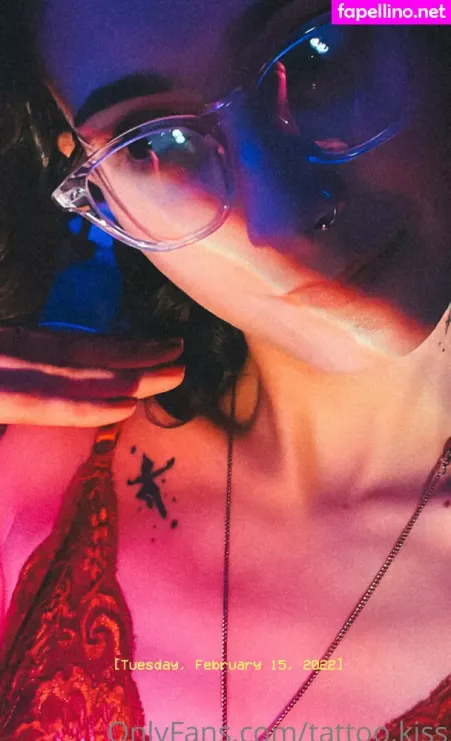 Tattoo Kiss OnlyFans Thumbnail #oYOjFfWhCQ