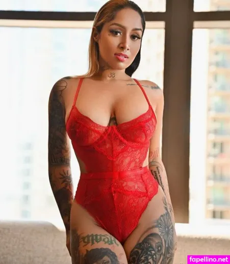 Tattoobbyx OnlyFans Thumbnail #y0m58aT1Rf