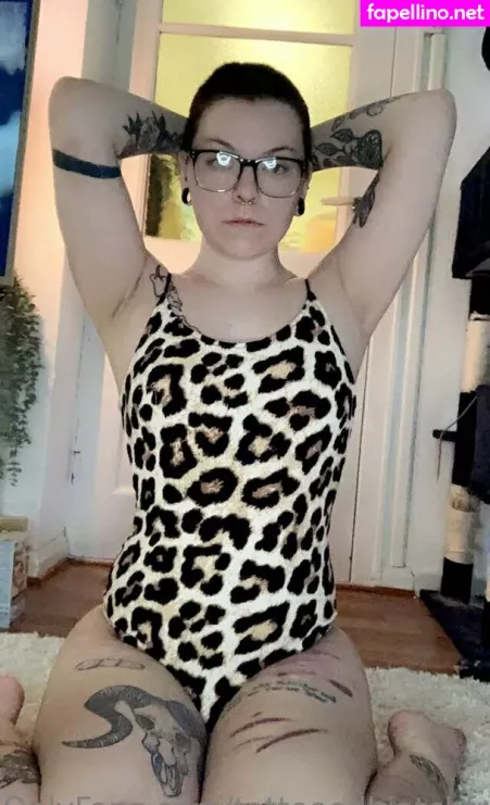 Tattooedbiatchfree OnlyFans Thumbnail #7is7If9E2N