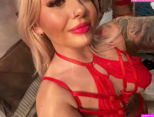 Tattooedblondee2 Main Profile Photo