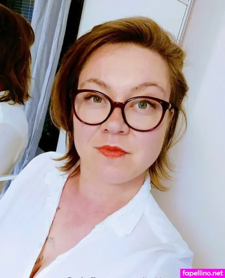 Tattooedimaria OnlyFans Thumbnail #SN5FAJMJta