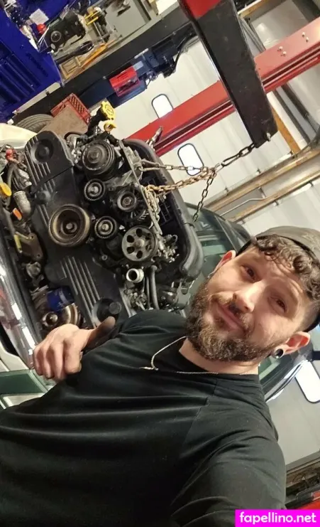 Tattooedmechanic9 OnlyFans Thumbnail #5w58Qmcooo