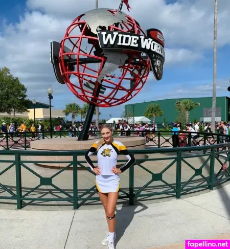 Tatum Tholen OnlyFans Thumbnail #1dFIUNY0O7