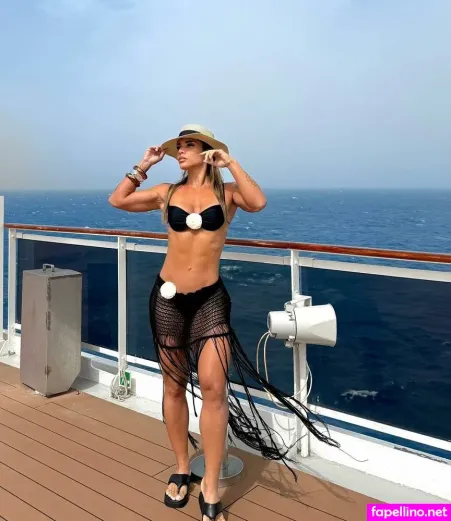 Taty Zatto OnlyFans Thumbnail #sNSh32ym7n