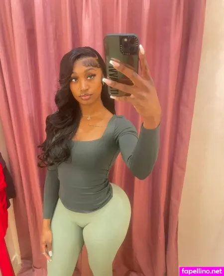 Tavi Larai OnlyFans Thumbnail #hY4ZjxflJ6