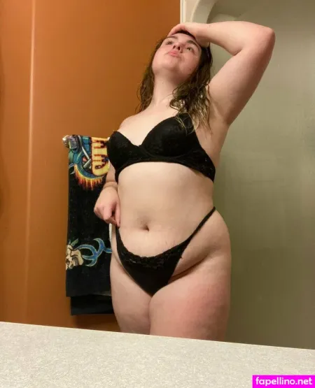 Tay Xoxo OnlyFans Thumbnail #iZZwSSlpWw