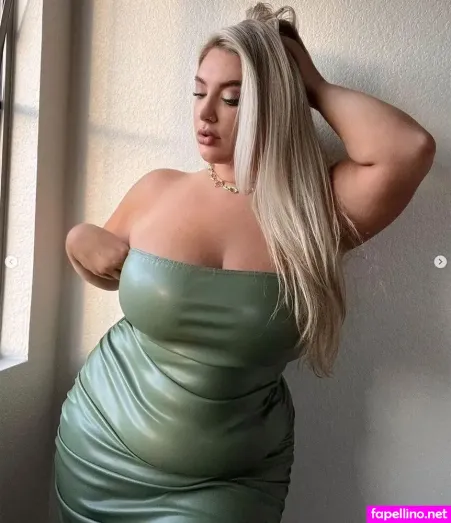 Taya Rae Christian OnlyFans Thumbnail #1sBe4eZ6vt