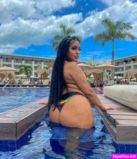 Taybaebe OnlyFans Thumbnail #P1fLABKyZU