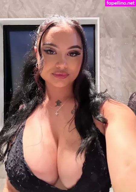 Taylaraywhite OnlyFans Thumbnail #G5gjR7cSsK