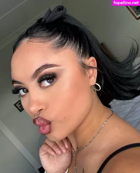 Taylaraywhite OnlyFans Thumbnail #YHro2mqIgb