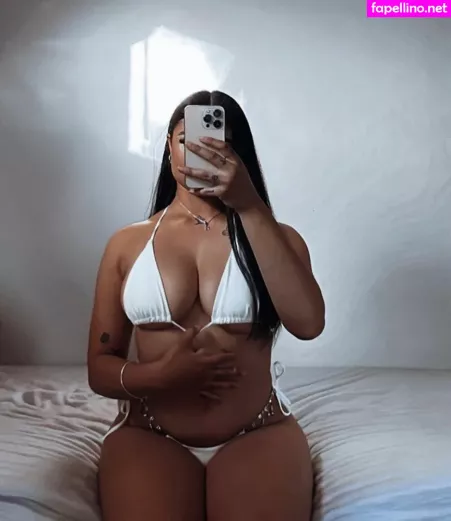 Taylaraywhite OnlyFans Thumbnail #uwxETA1kyk